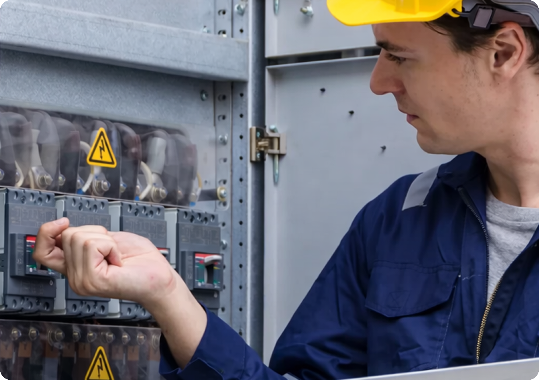 circuit breaker testing technician